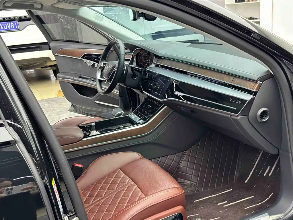 Audi A8 2023 A8L 50 TFSI quattro Premium