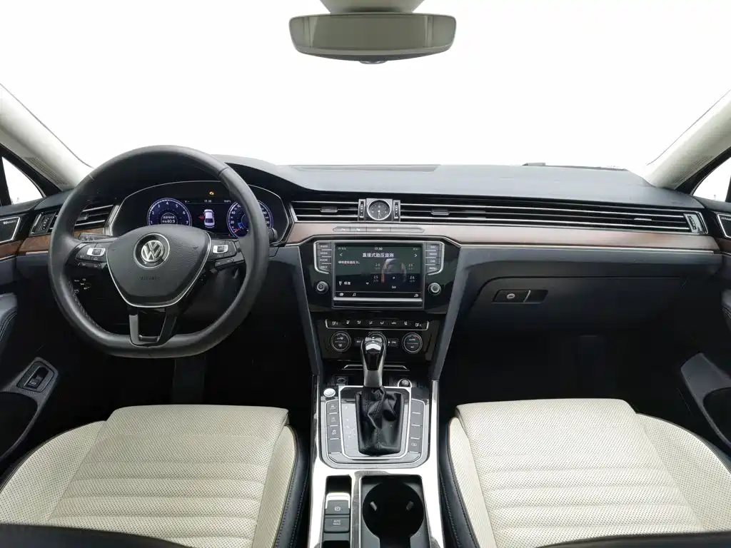 Volkswagen Magotan — миниатюра 5