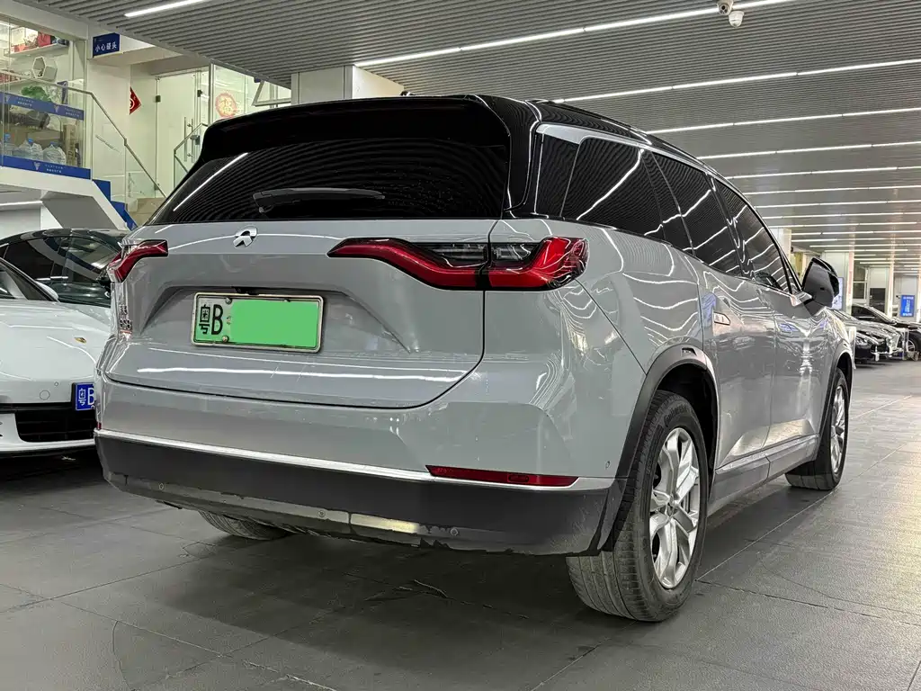 NIO NIO ES8