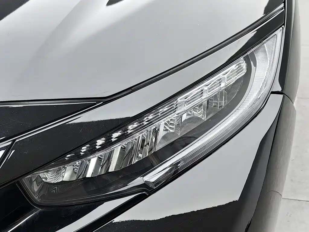 Honda Civic — миниатюра 7