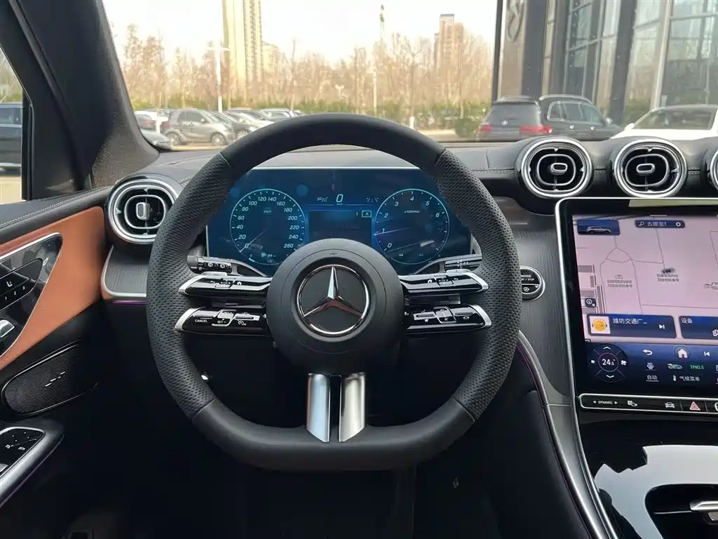 Mercedes-Benz GLC 2024 GLC 260 L 4MATIC Luxury 7 мест