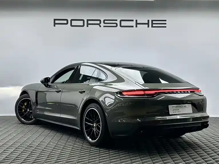 Porsche Panamera — миниатюра 5
