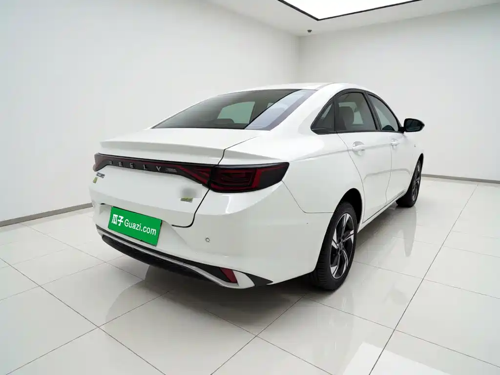 Geely L HiP — миниатюра 6