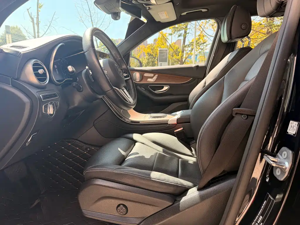 Mercedes-Benz GLC — миниатюра 14