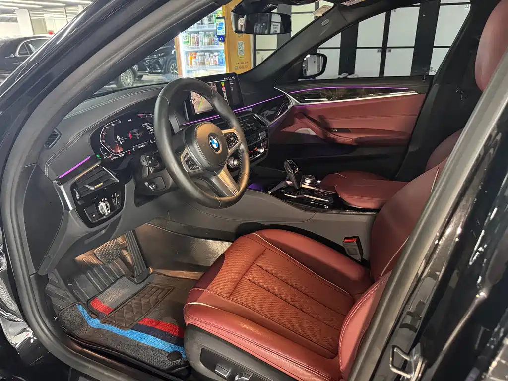 BMW 5 Series — миниатюра 5