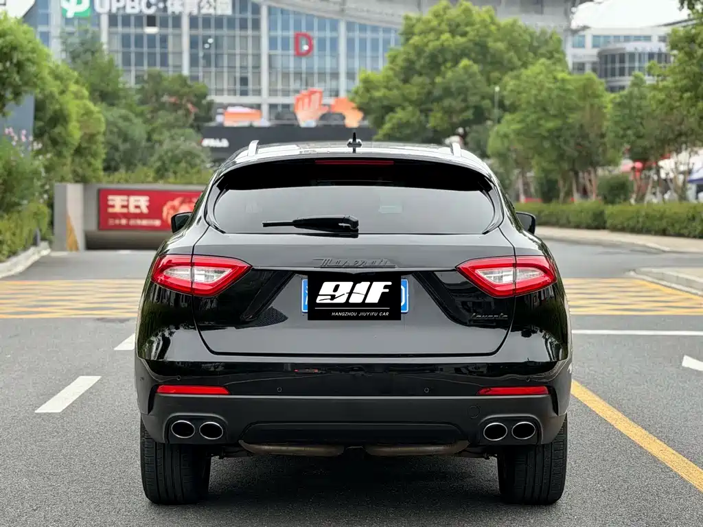 Maserati Levante — миниатюра 5