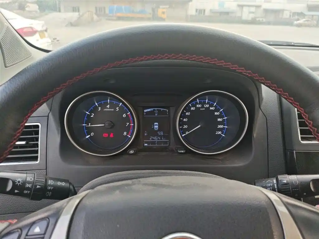 Dongfeng X5 2015 1.6L MT Premium
