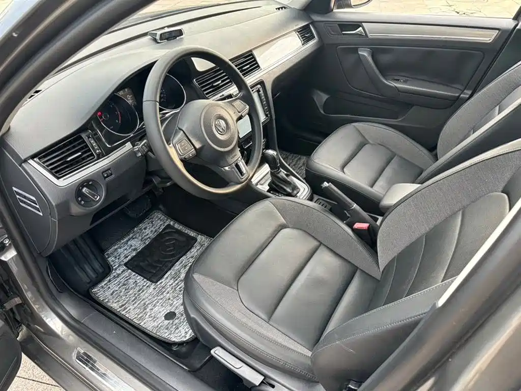 Volkswagen Bora — миниатюра 7