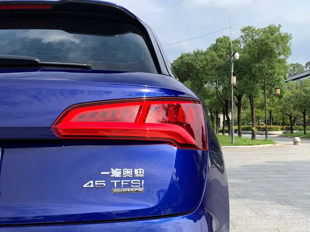 Audi Q5L — миниатюра 13