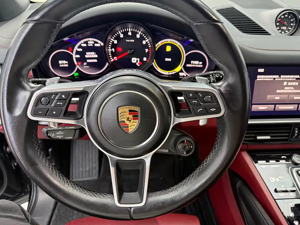 Porsche Cayenne — миниатюра 6