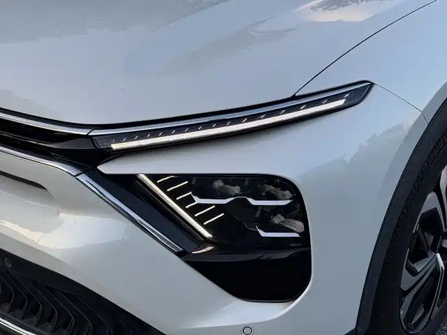 Citroen C5 X — миниатюра 11