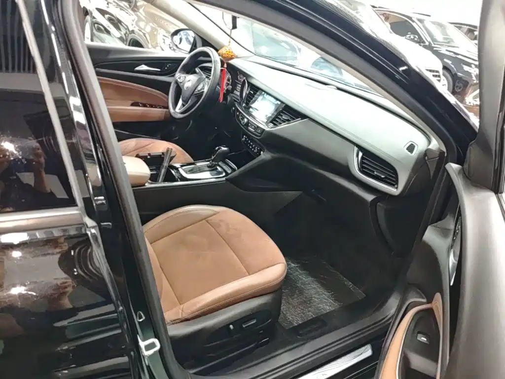 Buick Regal — миниатюра 25