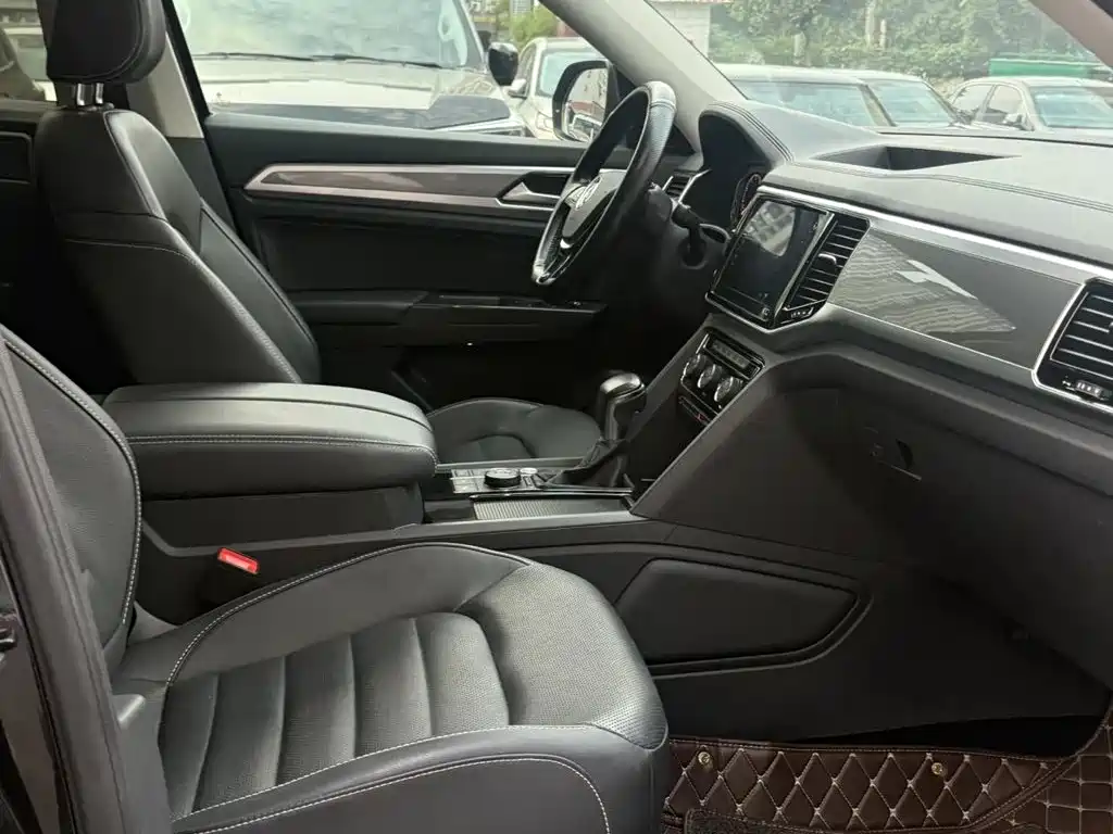 Volkswagen Teramont — миниатюра 3