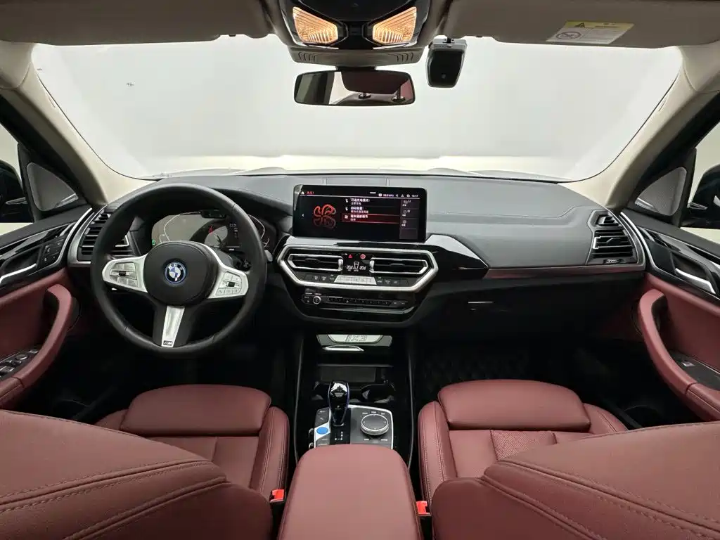 BMW iX3 — миниатюра 16