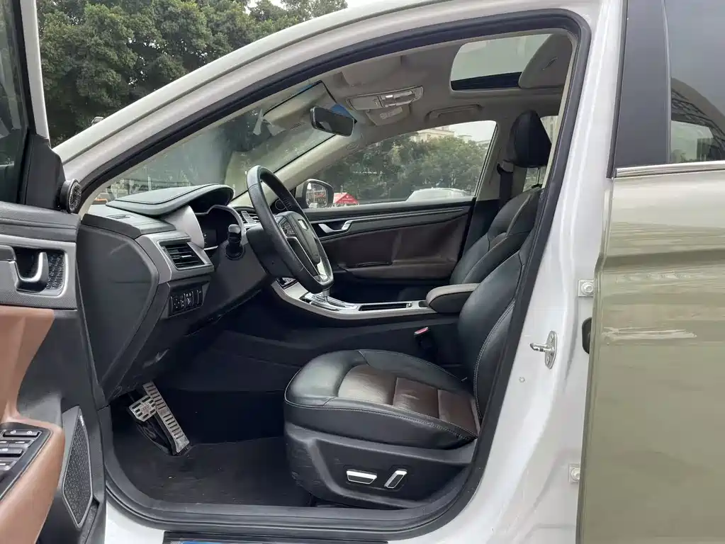 GEELY AUTOMOBILE EMGRAND GL