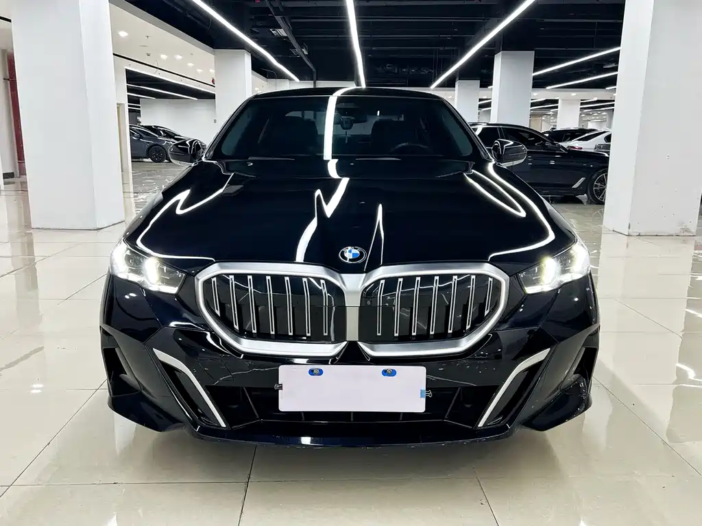 BMW 5 Series 5 2024 530Li Lead M Sport