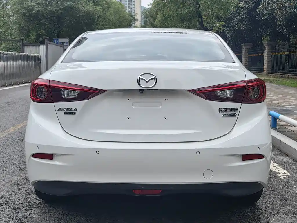 Mazda 3 Axela — миниатюра 6