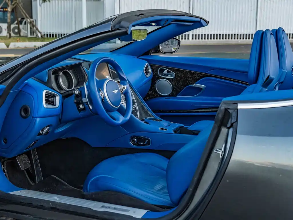 Aston Martin DB11 2019 4.0T V8 Volante