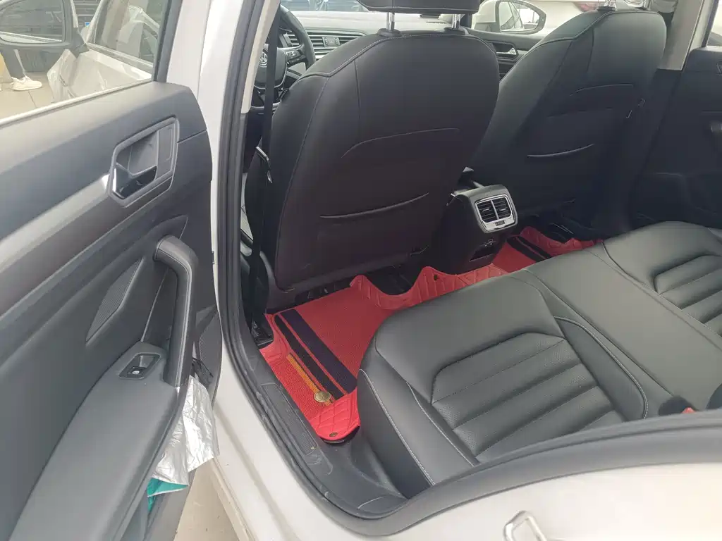 Volkswagen Lamando 2021 280TSI DSG Comfort