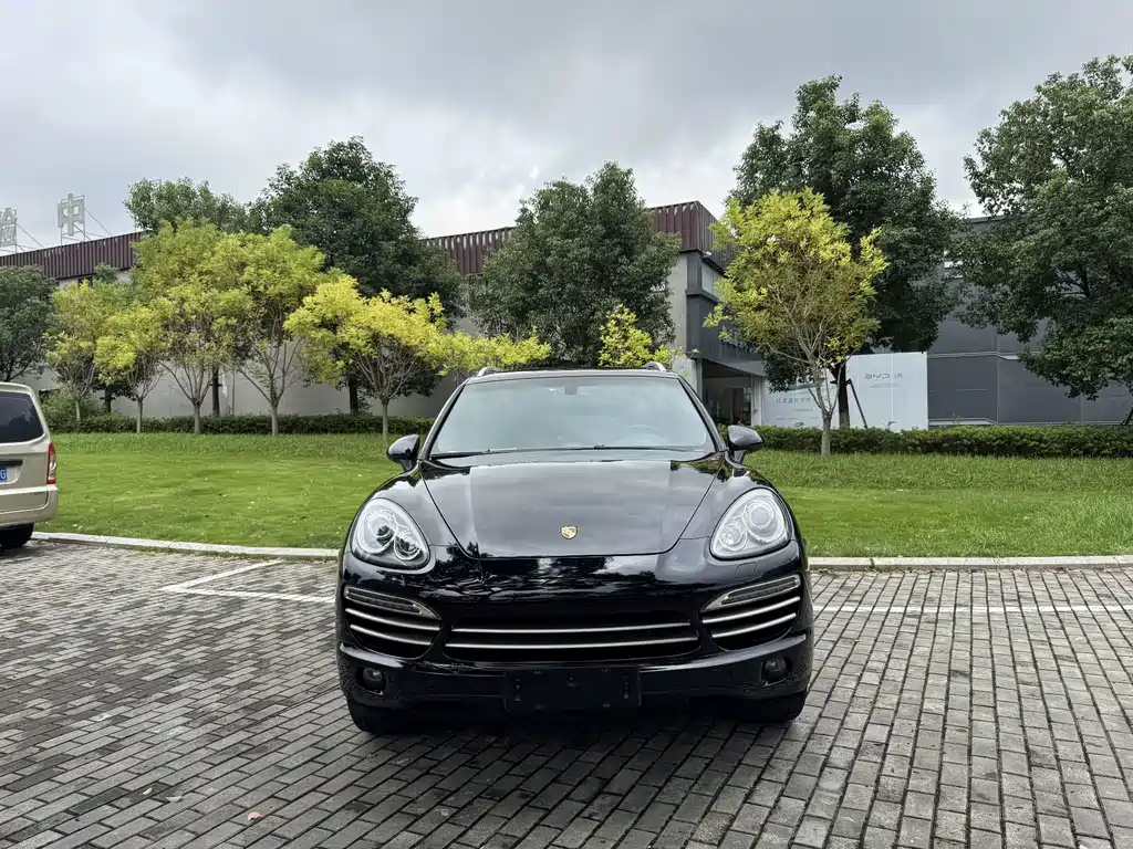 Porsche Cayenne — миниатюра 2