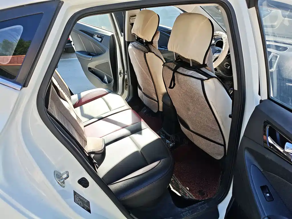 Changan EadoXT XT 2015 1.6L AT V