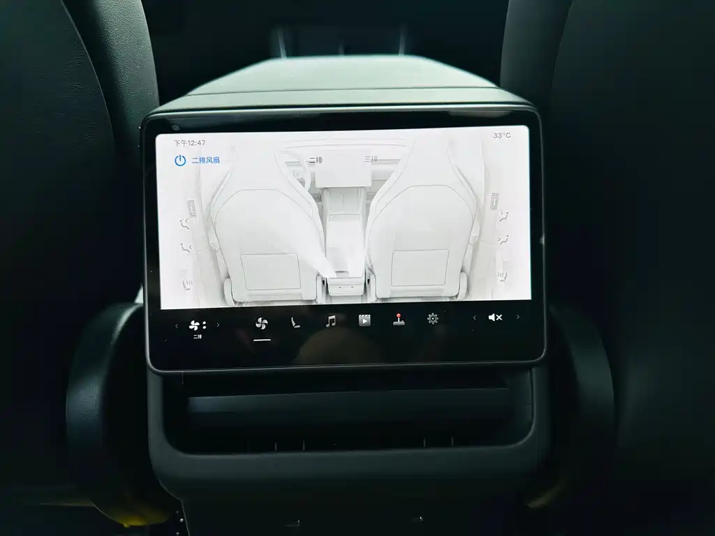 Tesla Model Y L — миниатюра 14