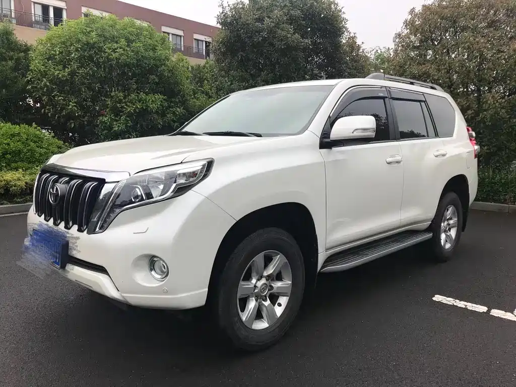 TOYOTA PRADO