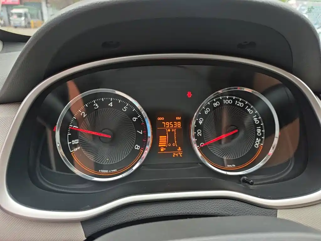 Chevrolet Sail — миниатюра 12