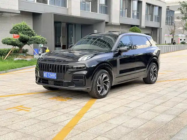 2023 Lynk & Co 09