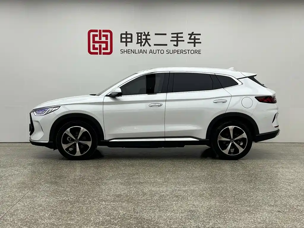 BYD PLUS New Energy — миниатюра 4