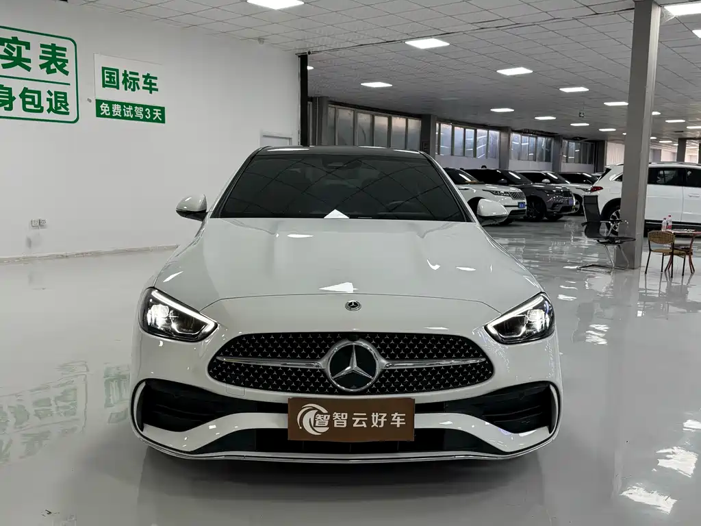Mercedes-Benz C-Class — миниатюра 2