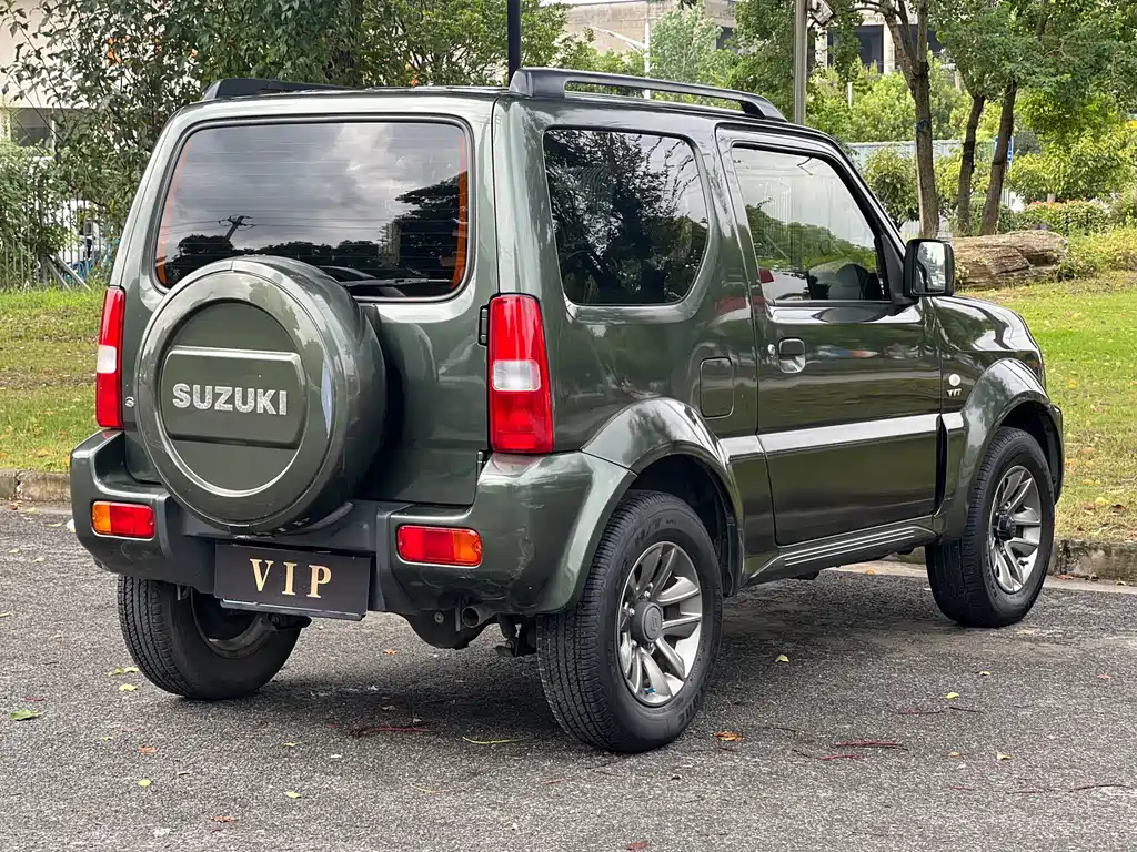 Suzuki Jimny — миниатюра 9