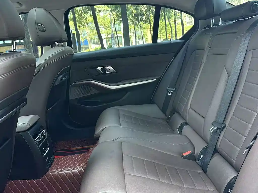 BMW 3 Series — миниатюра 6