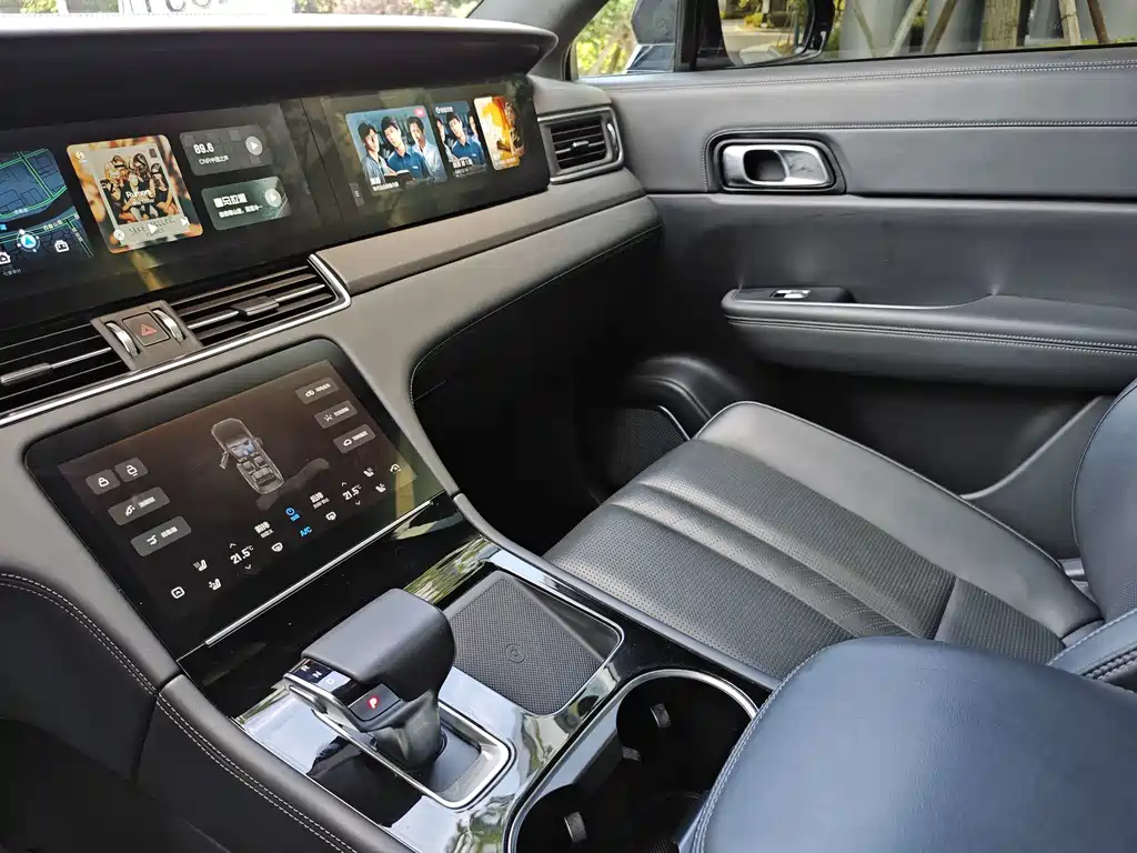 Li Auto Li ONE — миниатюра 10