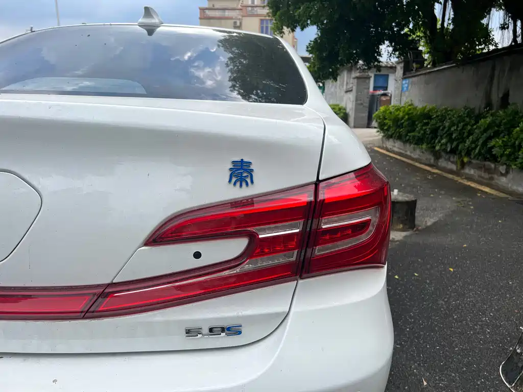 BYD Qin NEV — миниатюра 8