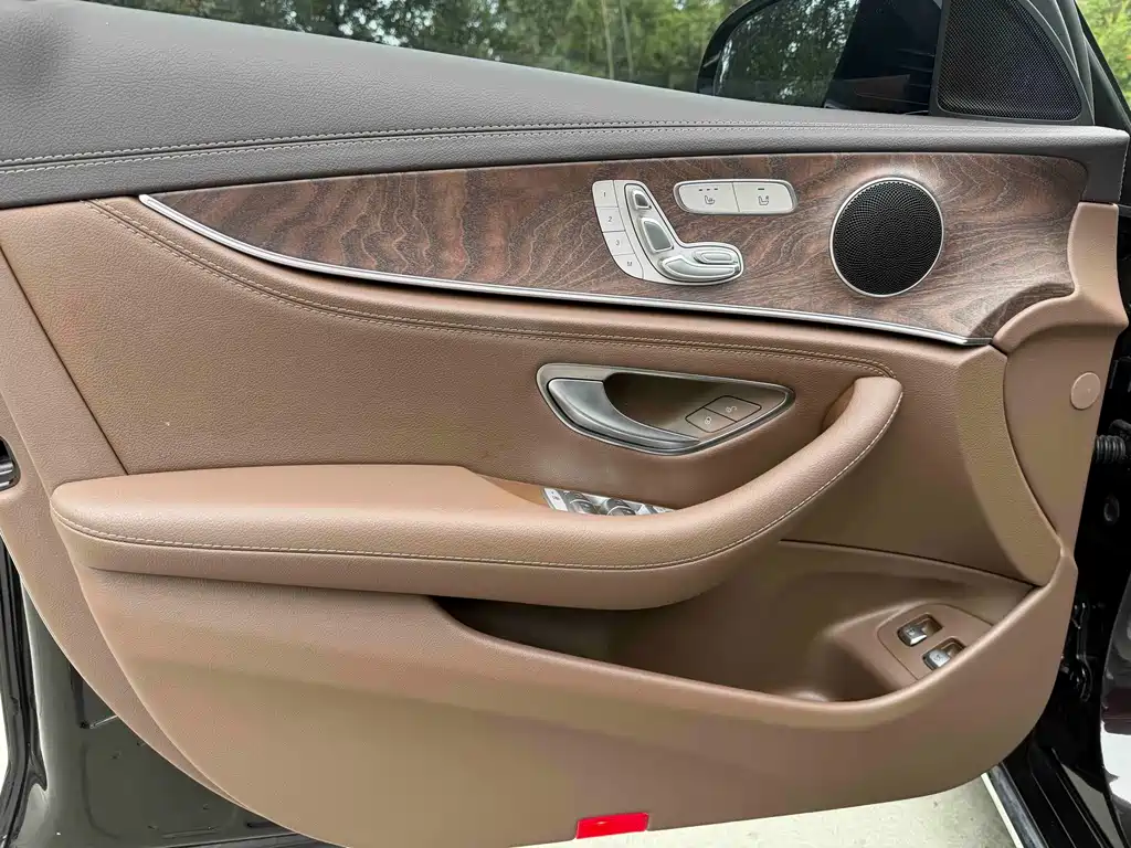 Mercedes-Benz E-Class New Energy — миниатюра 14