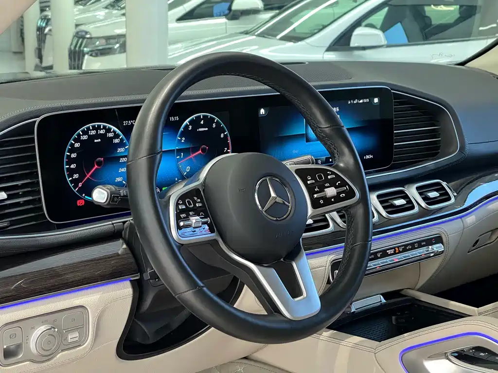 Mercedes-Benz GLS — миниатюра 10