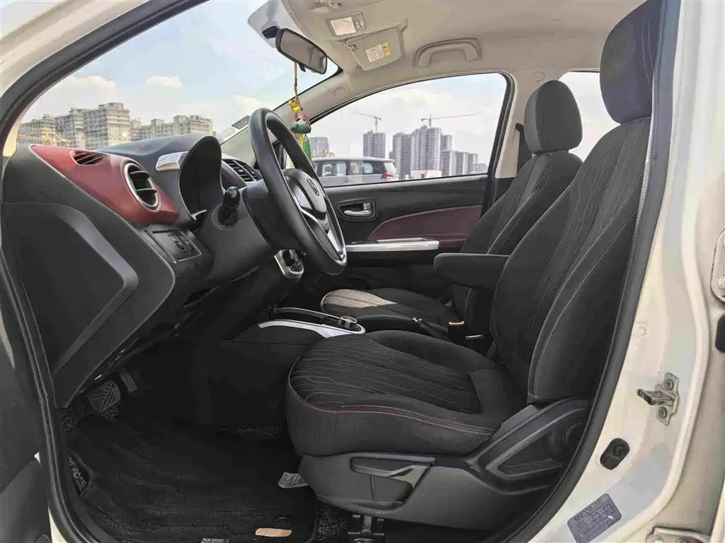 Changan EV — миниатюра 8