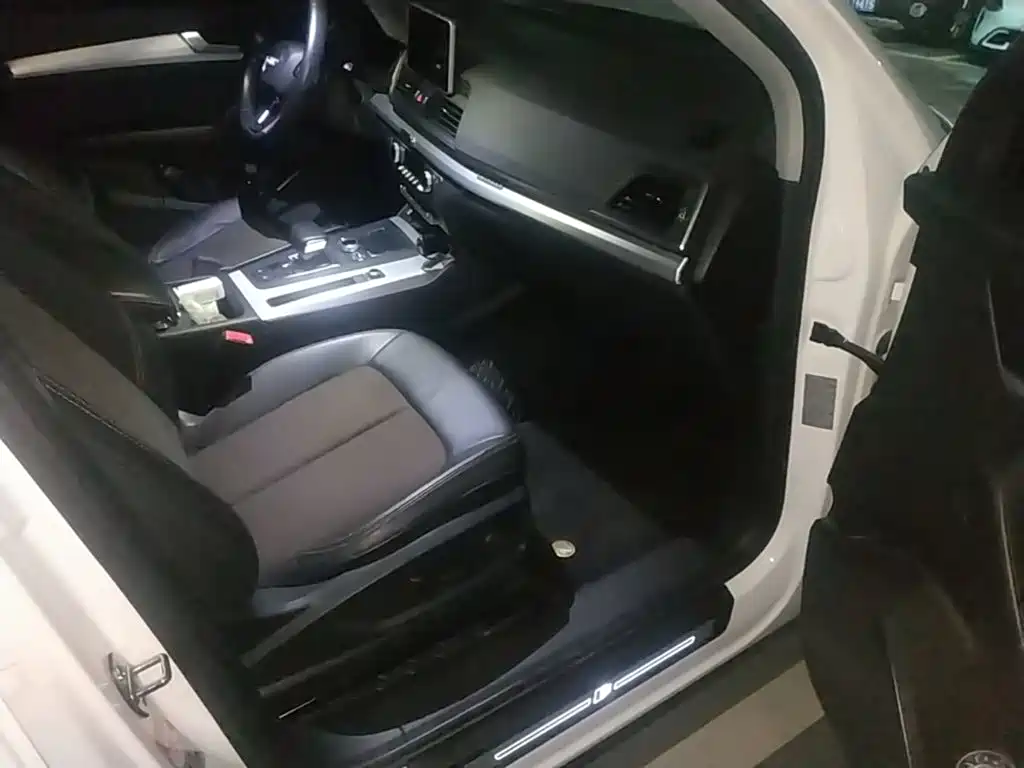 Audi Q5L — миниатюра 18