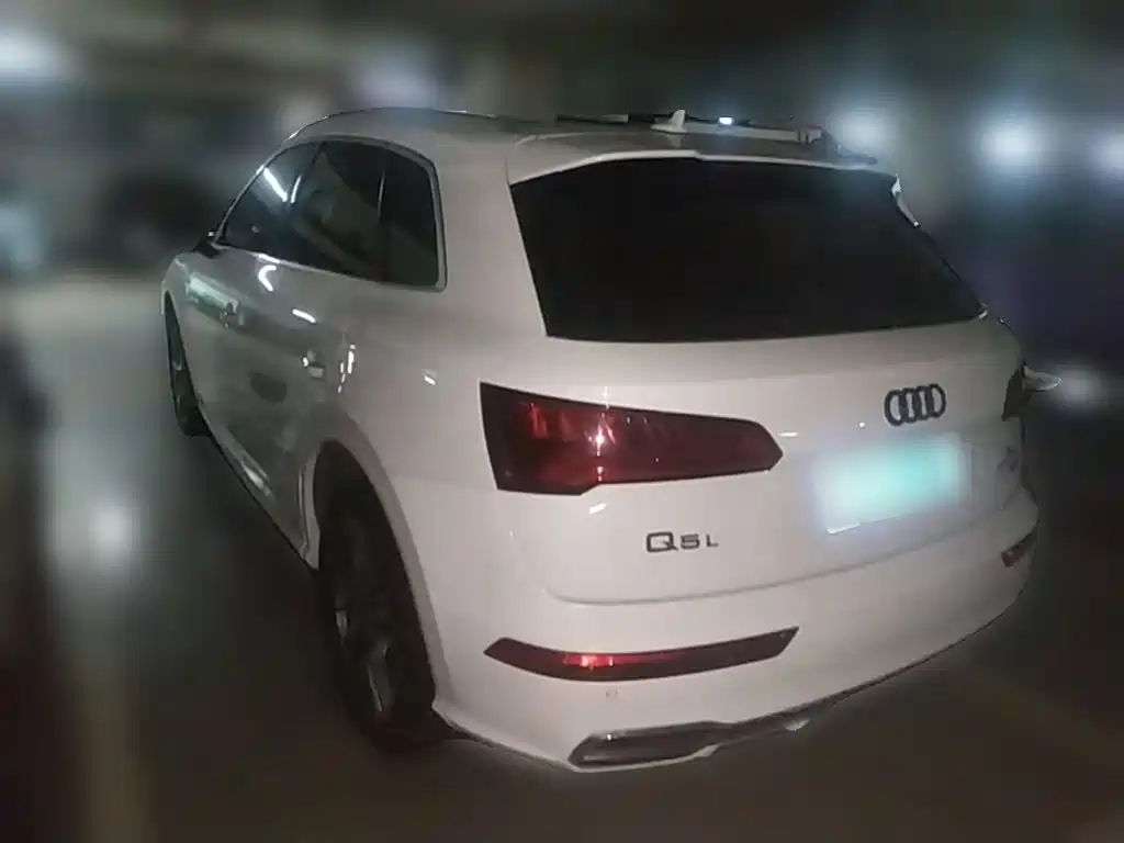 Audi Q5L — миниатюра 25