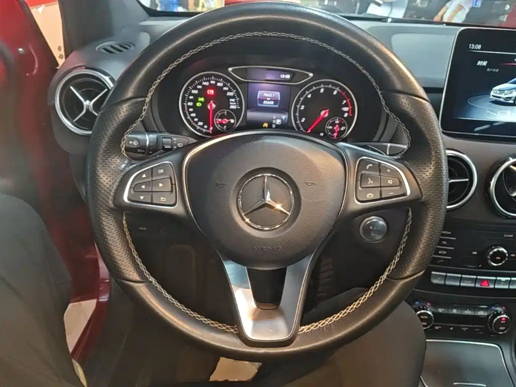 Mercedes-Benz B-Class — миниатюра 11
