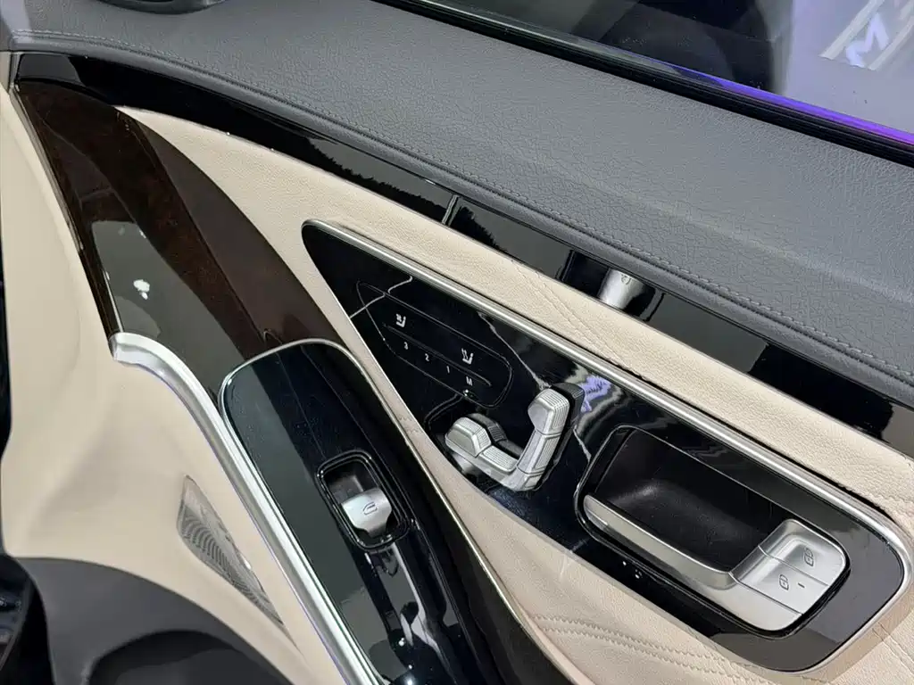 Mercedes-Benz S-Class — миниатюра 16