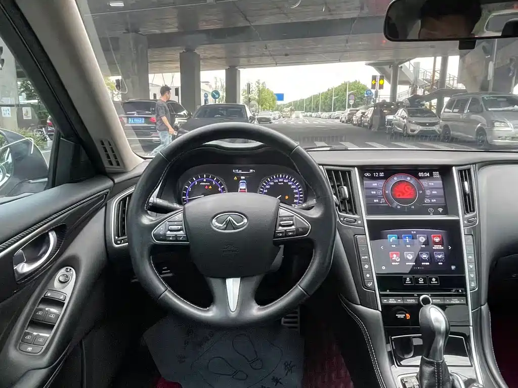 Infiniti Q50L — миниатюра 12