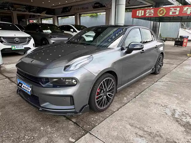 2021 Lynk & Co 03