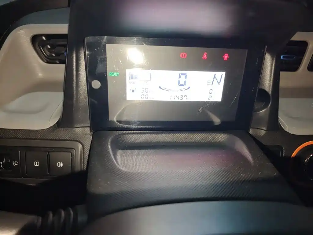 Wuling MINIEV — миниатюра 8