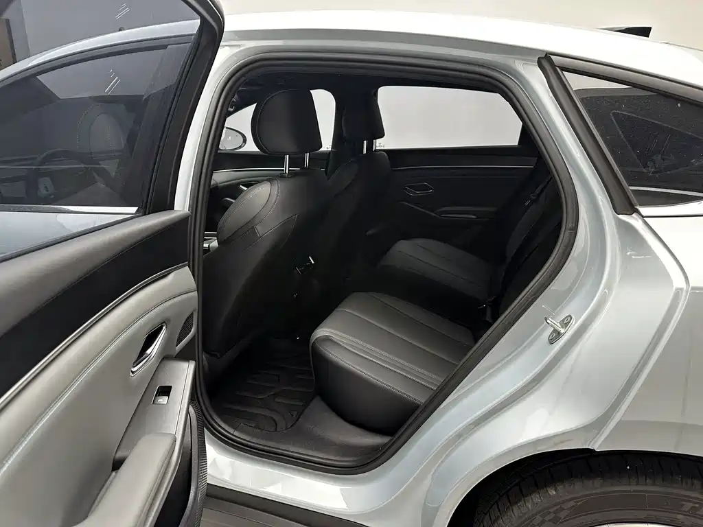 BYD Qin L — миниатюра 8