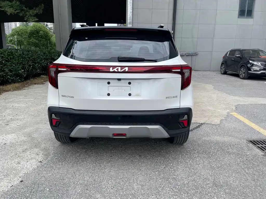 Kia Seltos 2023 1.5L CVT Luxury