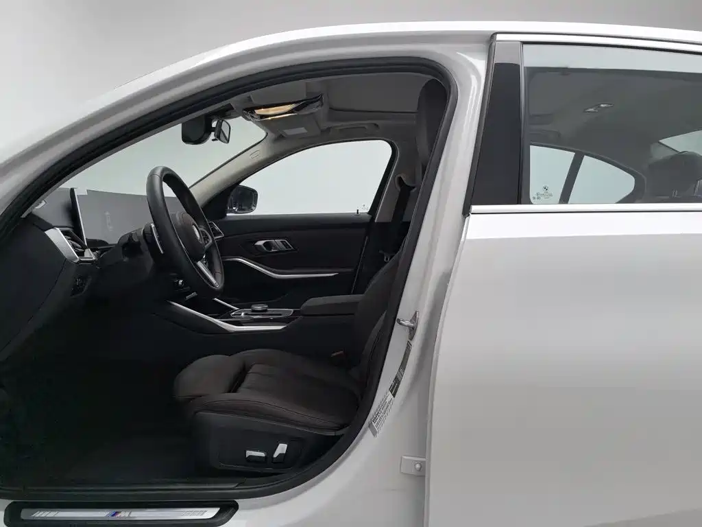 BMW 3 Series — миниатюра 10
