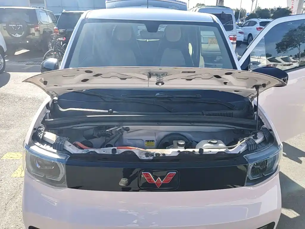 Wuling MINIEV — миниатюра 20