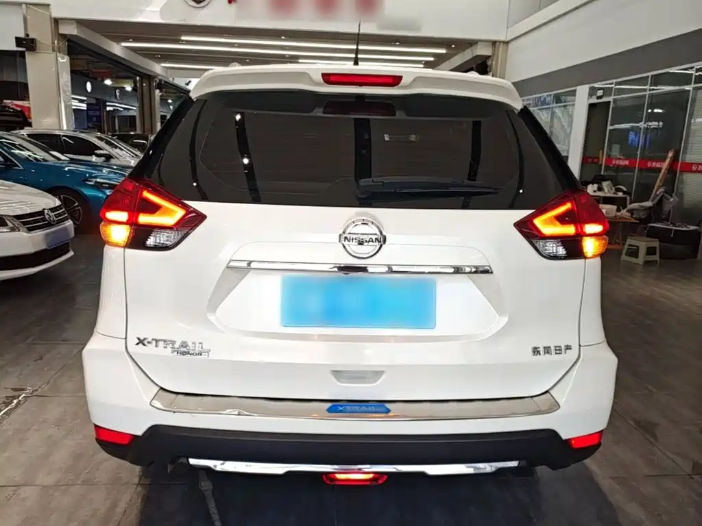 Nissan X-Trail — миниатюра 6